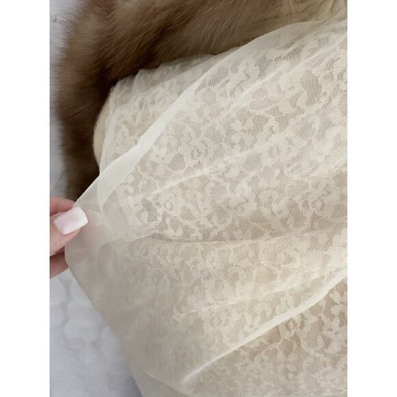 VTG 50s Women’s M 100% Cashmere Yellow Cardigan Sweater Mink FUR Collar Jeweled - Picture 10 of 14